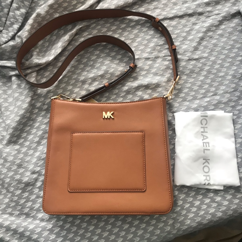 Michael Kors Gloria Crossbody